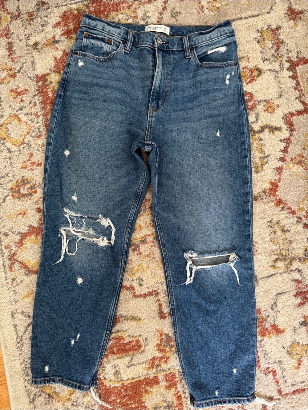 Abercrombie & Fitch high rise mom jeans